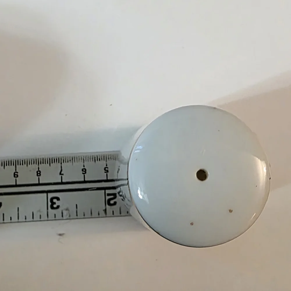 Vtg Souviner Space Needle Seattle Washington Shakers #253 Porcelain